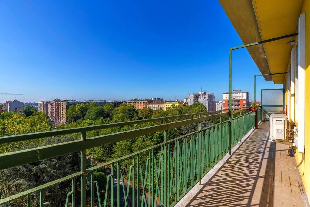 Sunny & Updated Flat With Panoramic City View 50M From M4 Stop Mediolan Zewnętrze zdjęcie