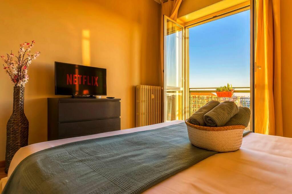 Sunny & Updated Flat With Panoramic City View 50M From M4 Stop Mediolan Zewnętrze zdjęcie