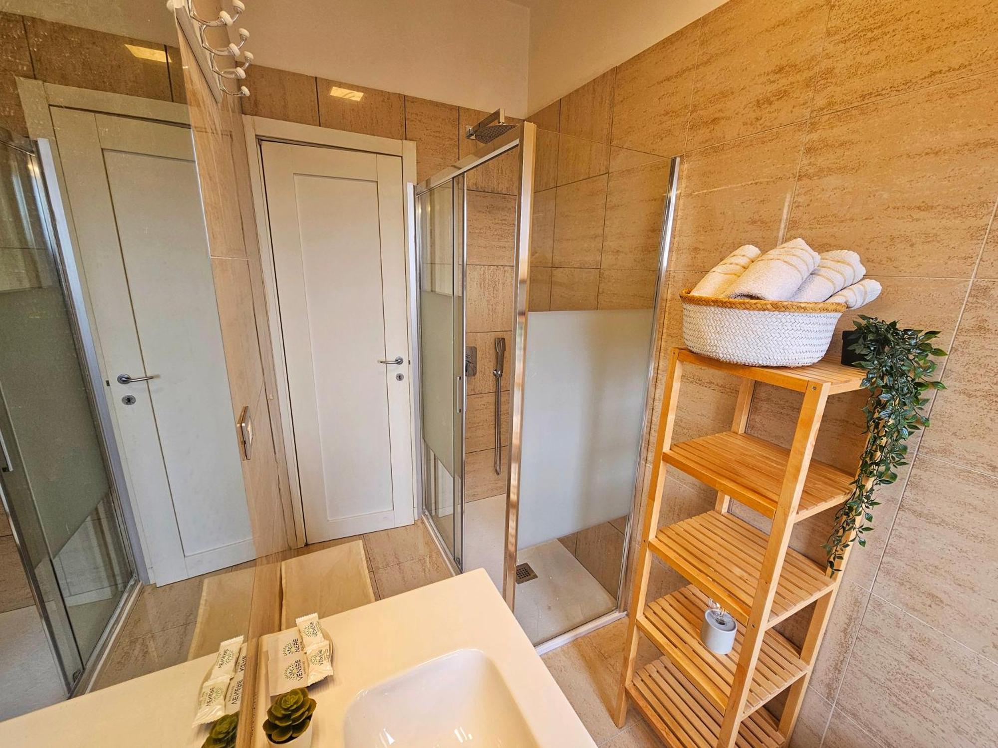 Sunny & Updated Flat With Panoramic City View 50M From M4 Stop Mediolan Zewnętrze zdjęcie